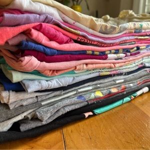 Lot of 30 girls short sleeve t-shirts, childrens place & others, cheap bundle!